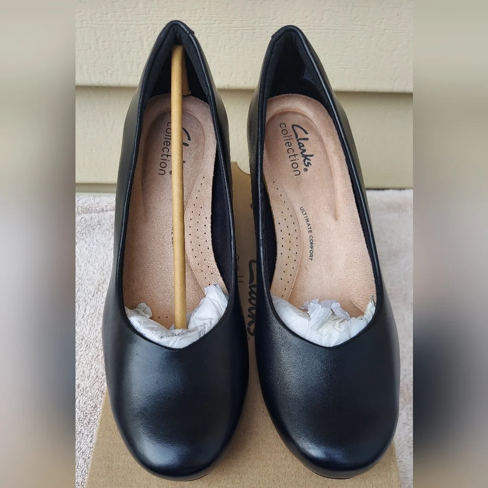 Clarks Flores Tulip Black Leather Wedge Heels Women's Size 7 NWT Office Preppy